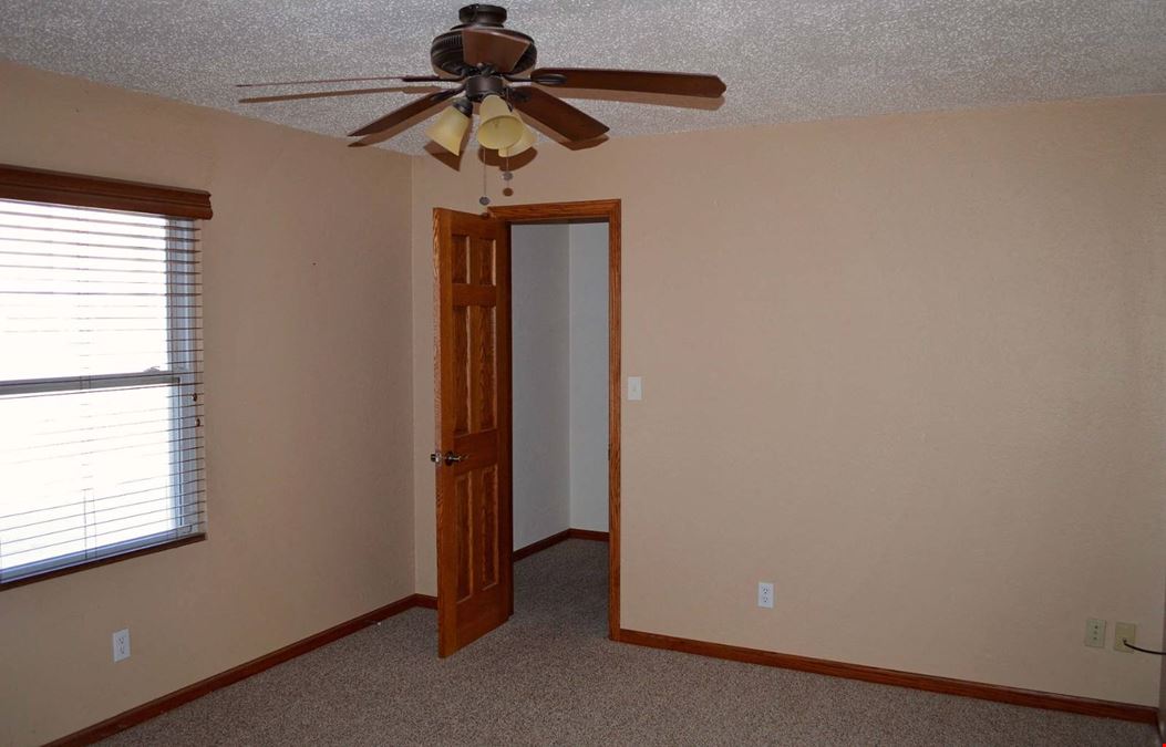 1003 W. LaLande Ave.