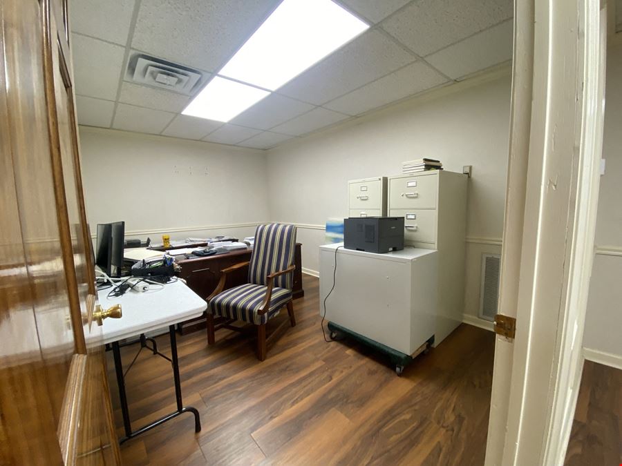 Low Rise Office - Brandon, MS For Sale