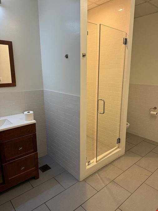 1400 Duke St Suite A