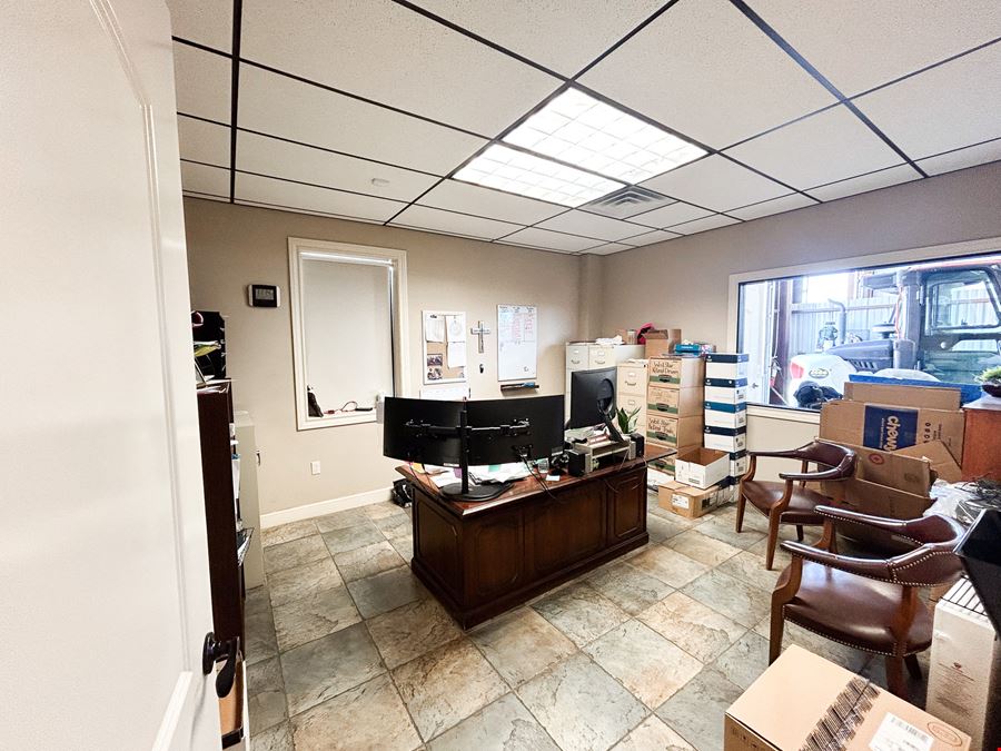 Turnkey Shop, Office & 3.28 AC Yard