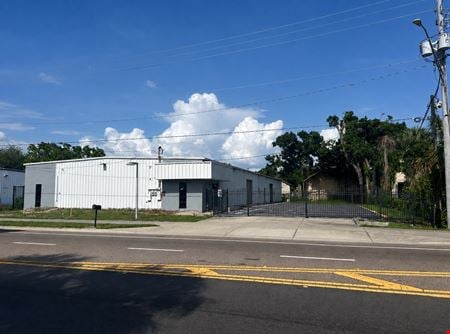 Preview of Industrial space for Rent at 4827 N Lois Ave