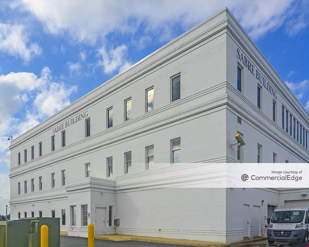 Iron Hill Corporate Center - Sabre Wing