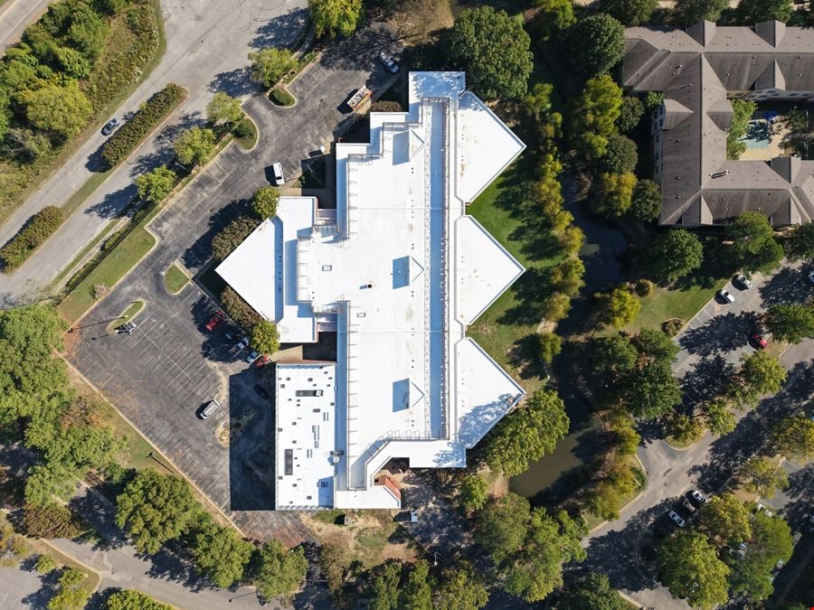 8000 Horizon Center Blvd