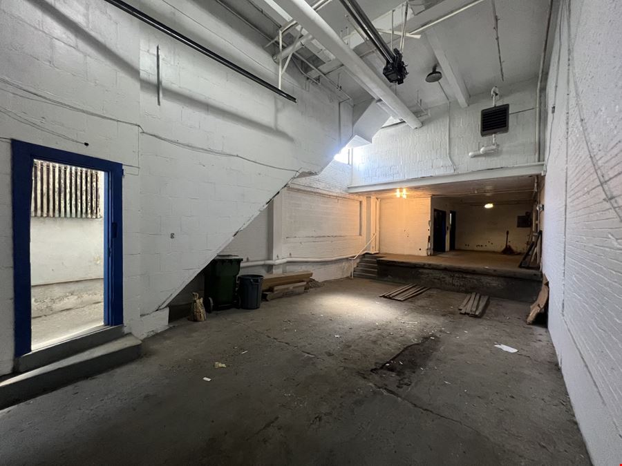 1471 Main St