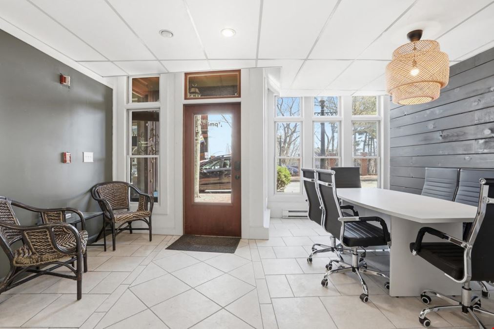 Exceptional 1,280SF Commercial Space for Sale in Amesbury, MA