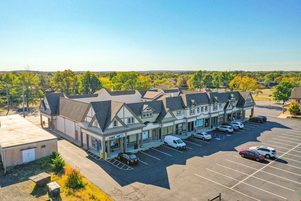 The Shoppes and Offices at Woods Tavern