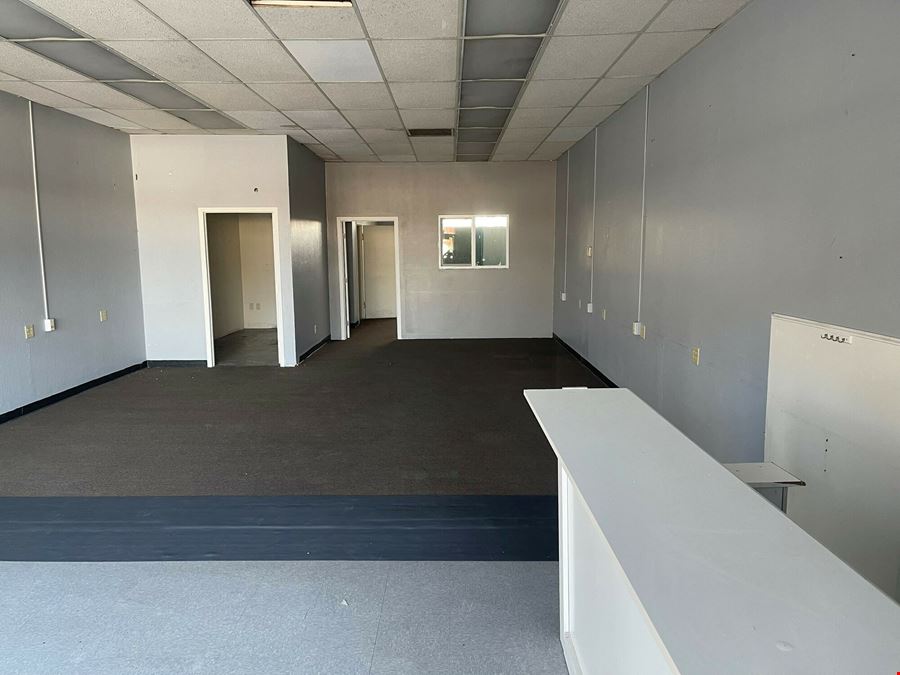 (2) Spaces Available at Hanford Plaza Shopping Center