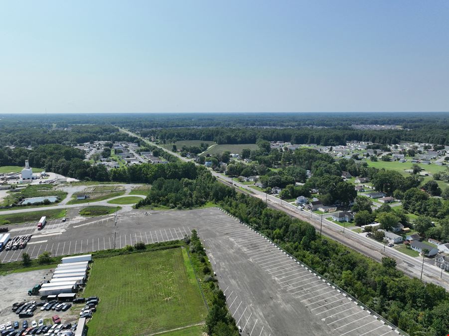 Truck Parking & Outdoor Storage