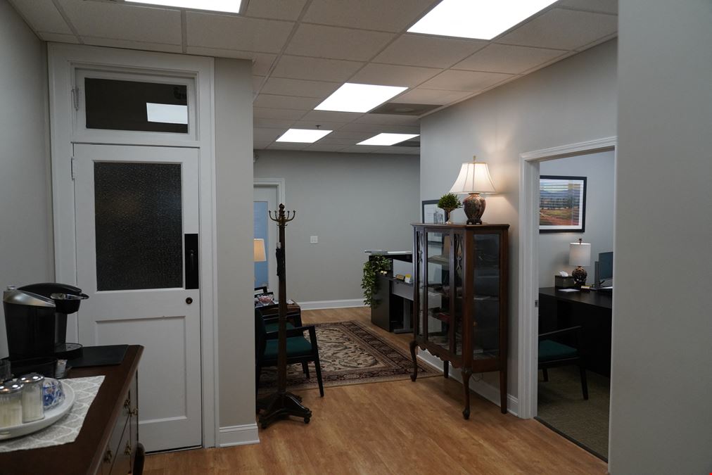 210-216 N Main St