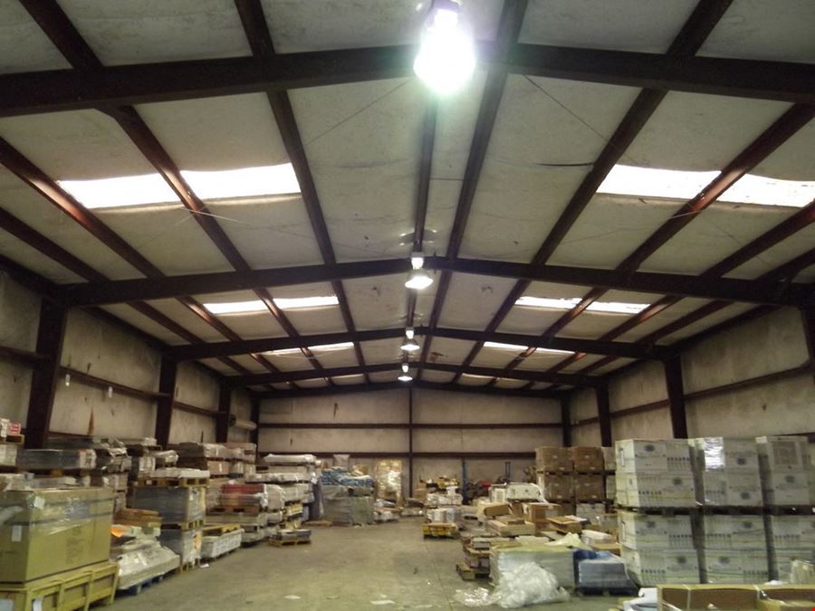 34,500 SF Retail/Warehouse on 2.35 Acres