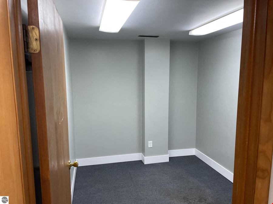 112 John Street, Lake City, MI, 49651