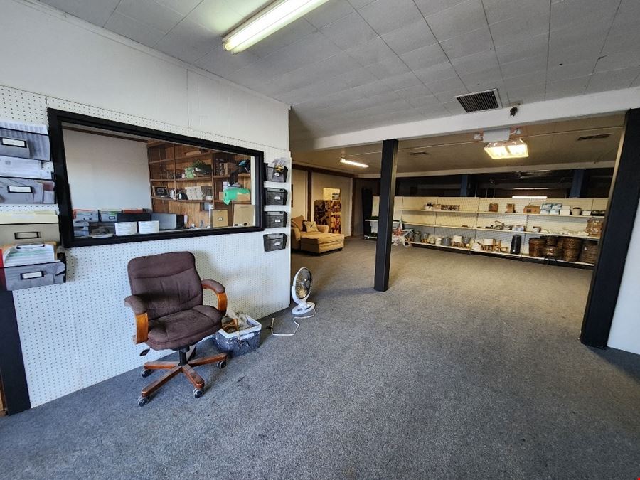 230 E Coolidge Ave