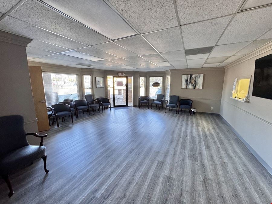 MEDICAL SUITE FOR LEASE