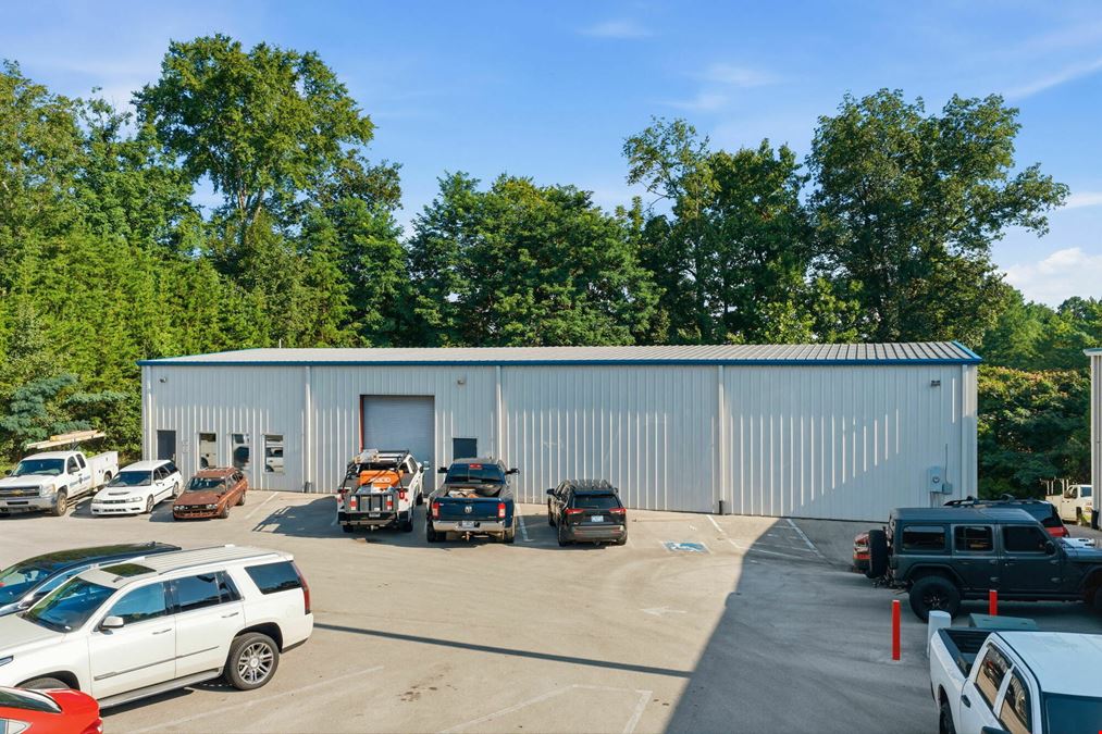 5,200 SF Climate-Controlled Warehouse/Flex Space – North Knoxville