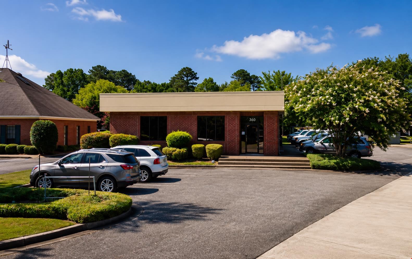 360 Mendel Pkwy W