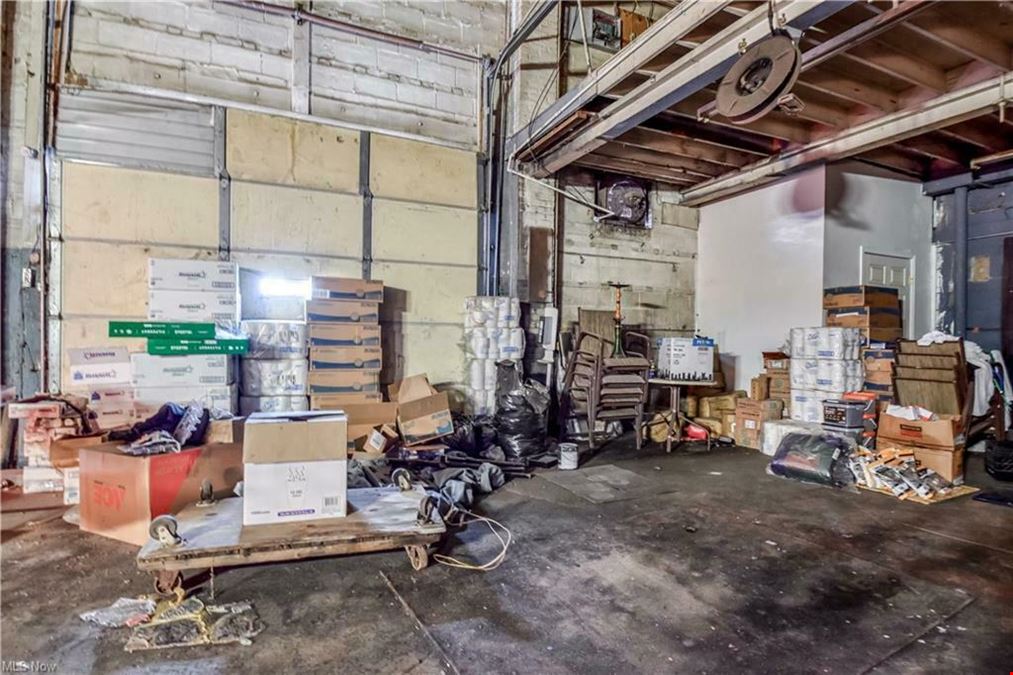 Commercial Venue & Restaurant Opportunity