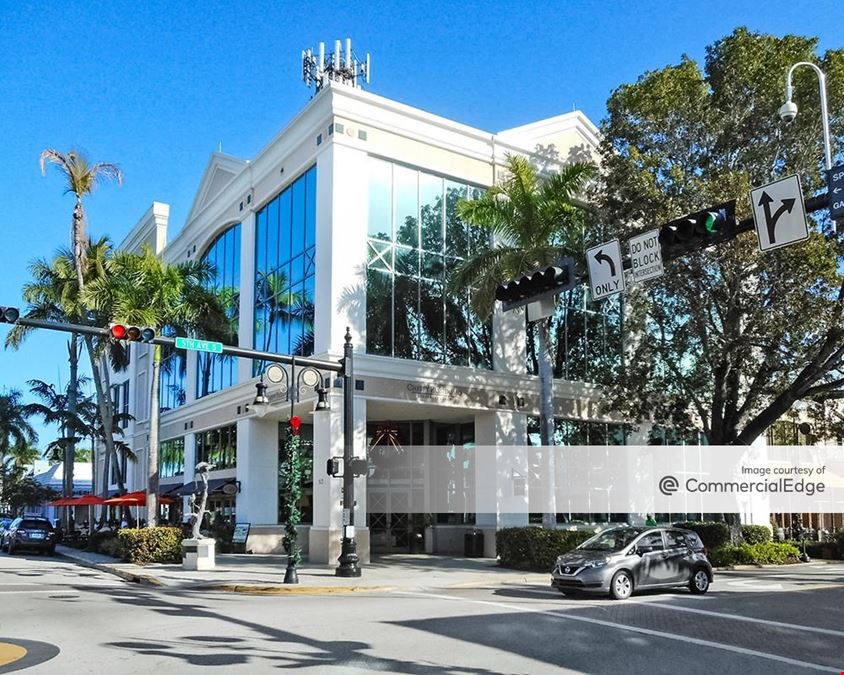 821 5th Avenue South