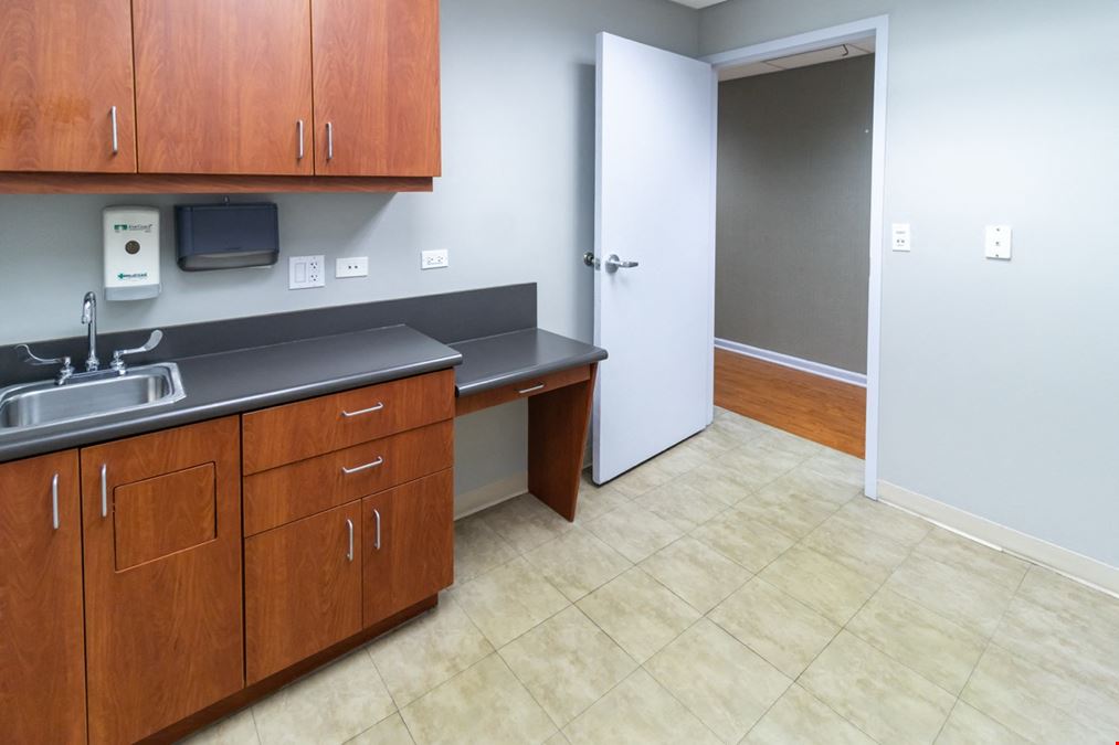 Medical Office Space For Lease | Lincoln Park