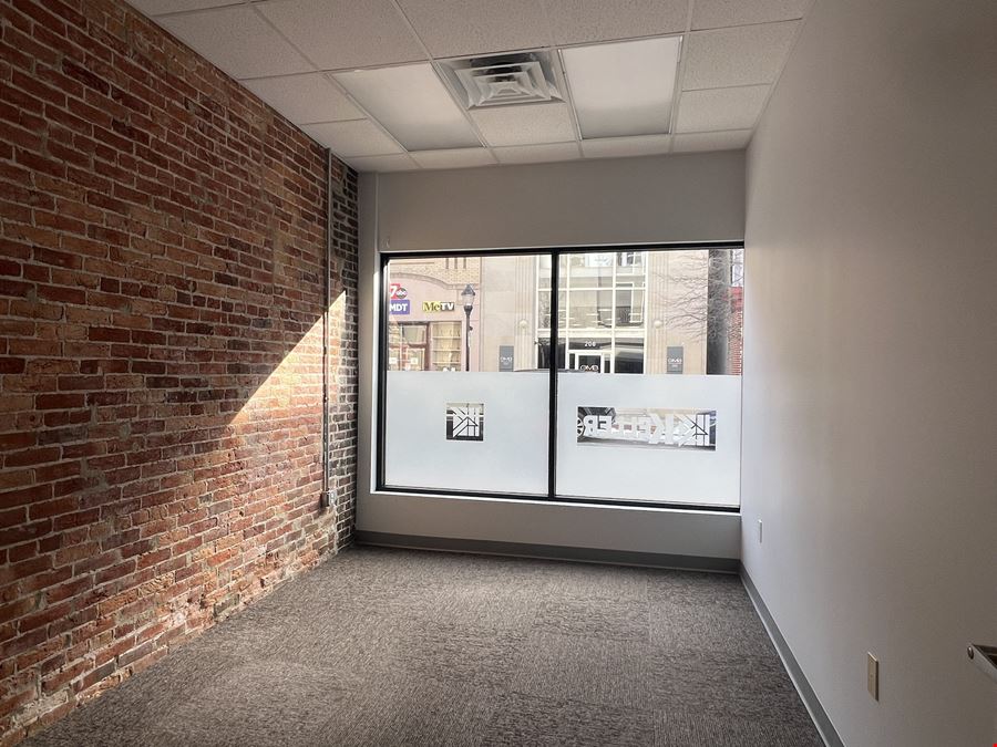 207 W Main St Unit 103