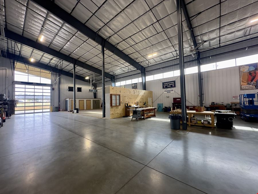 340 N Shamrock Blvd