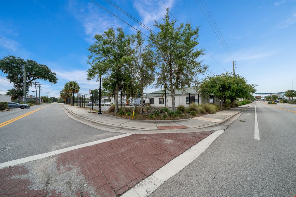 Versatile M-1/B-5 Commercial Property | 1.03 Acres