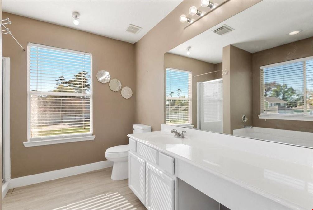 FOR SALE | 6230 Kings Oaks Lane, Humble TX