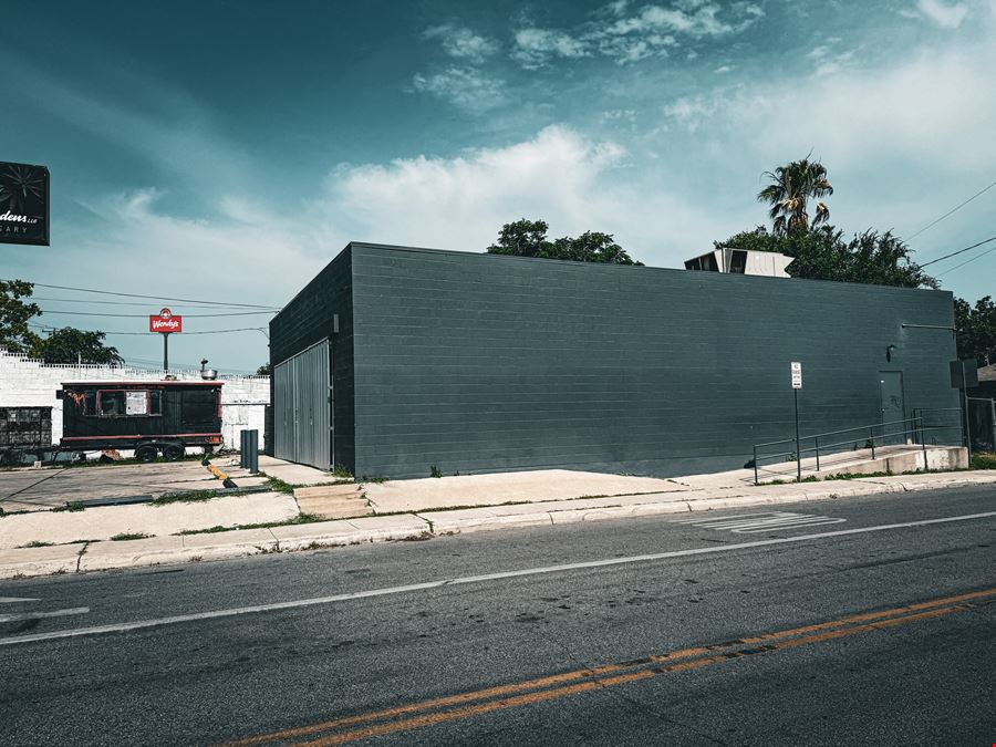 4403 W. Commerce Street