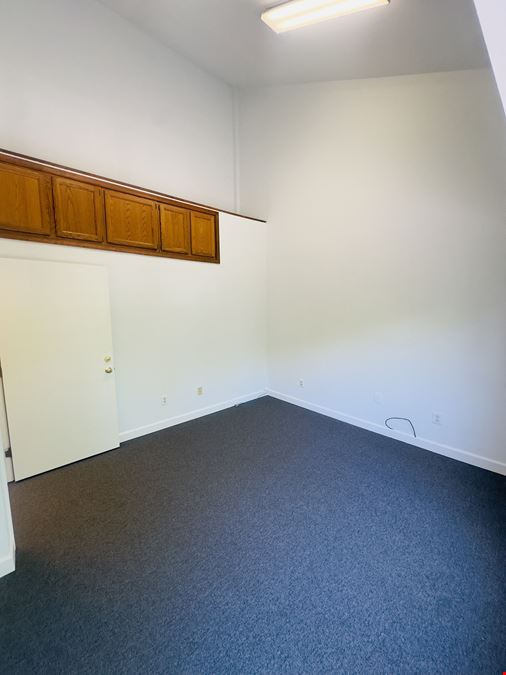 8573 Sudley Rd