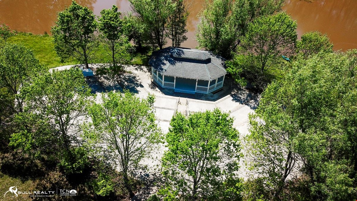 Former Wedding / Event Venue With All FF&E | ±3,782 SF | Dawsonville, GA