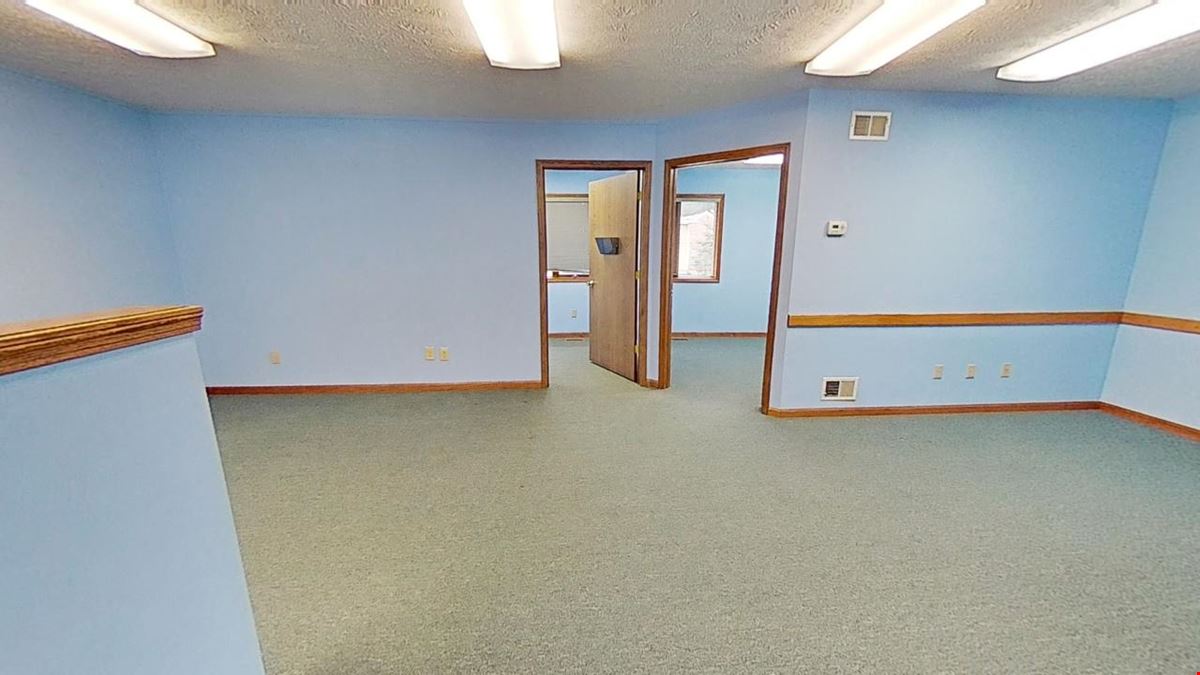 Professional Office Suite on West Saginaw near Lansing Mall