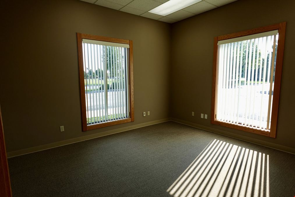 3,000 SF Executive Office Space