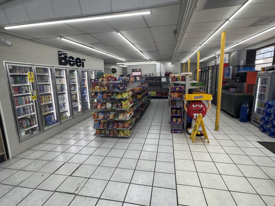 ST PETERSBURG GAS STATION FOR SALE