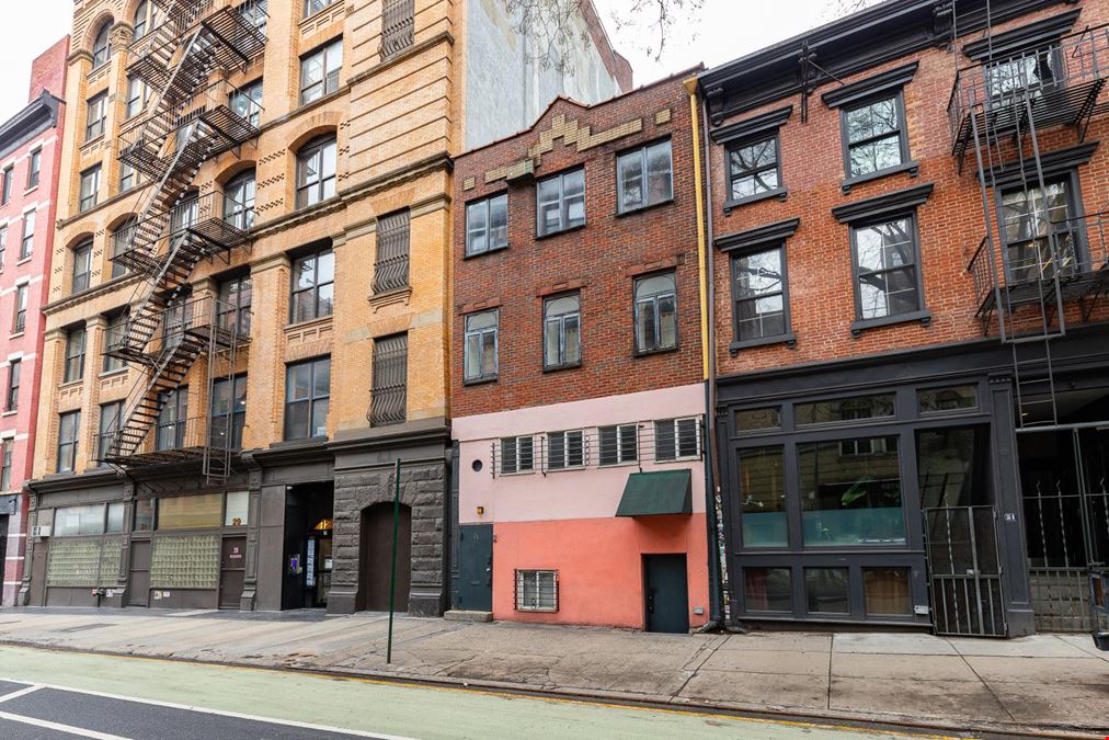 25 Bleecker Street