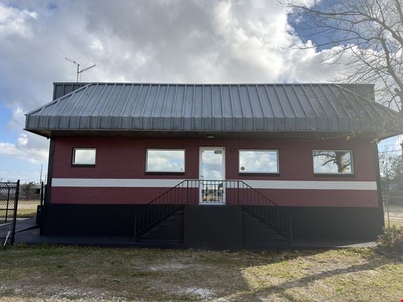 Preview of Industrial space for Sale at 4020 Jefferson Avenue