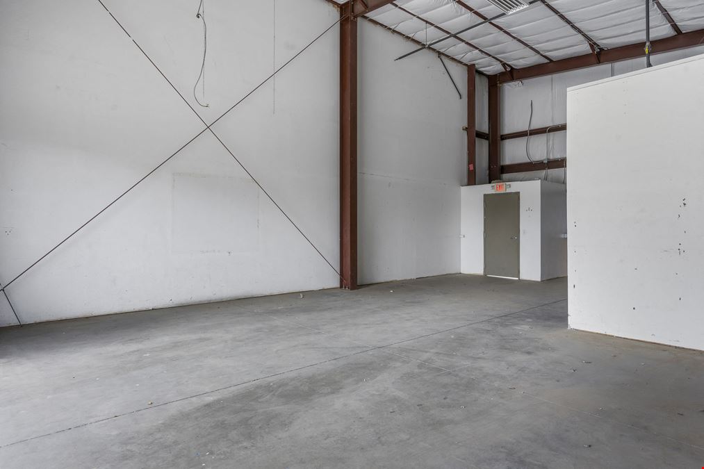 Warehouse/Office Space Off Tehachapi Blvd