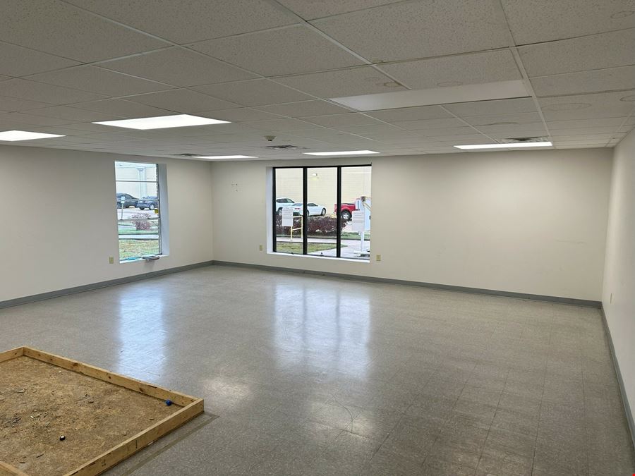 24,179 Sq.Ft. Office/Warehouse Building