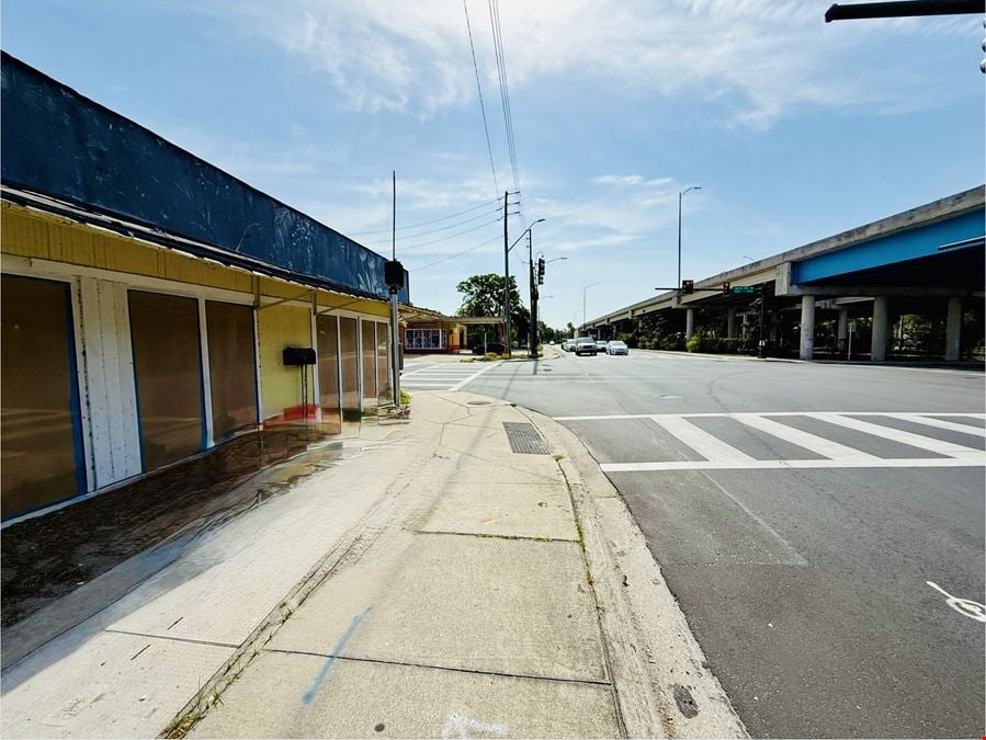 RETAIL OPPORTUNITY IN DOWNTOWN ST. PETERSBURG ON 5TH AVE N FOR SALE!