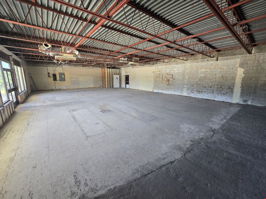 Freestanding Commercial Bldg Lease Vero Bh