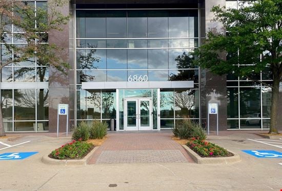 Regus - Legacy Town Center