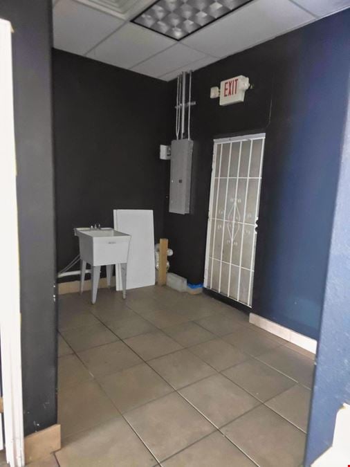 832 Burke Rd