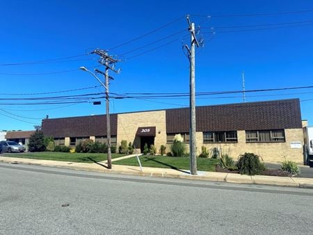 Preview of Industrial space for Rent at 305 Suburban Ave