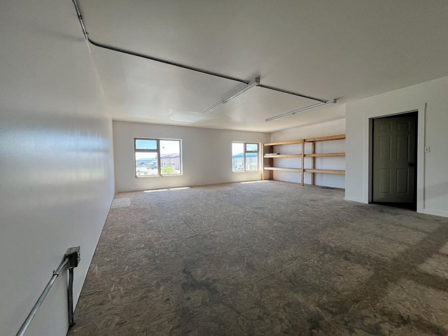 7471 Edgar Industrial Bend - Unit 11