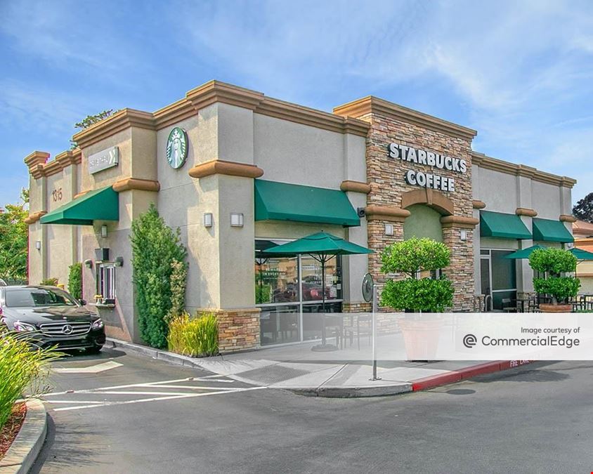 Highland Square Shopping Center