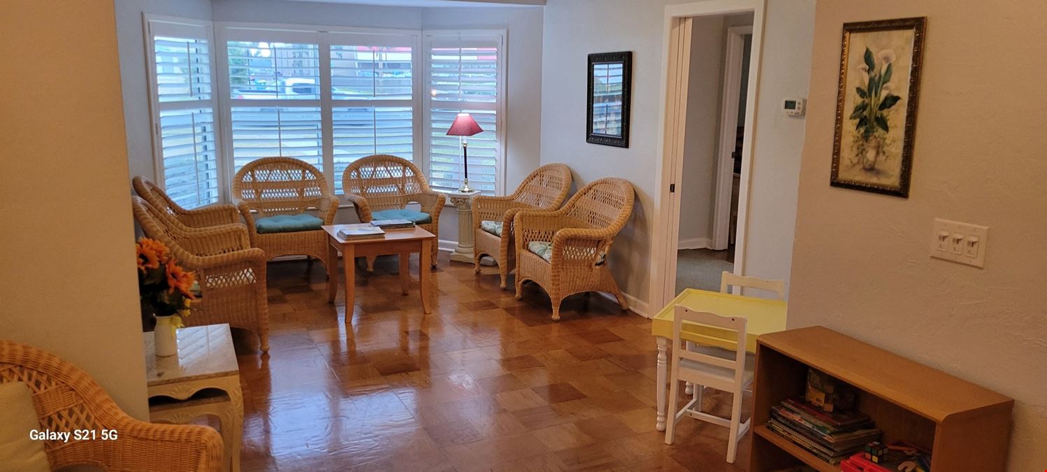 Downtown Deland Shared Office Space for Lease