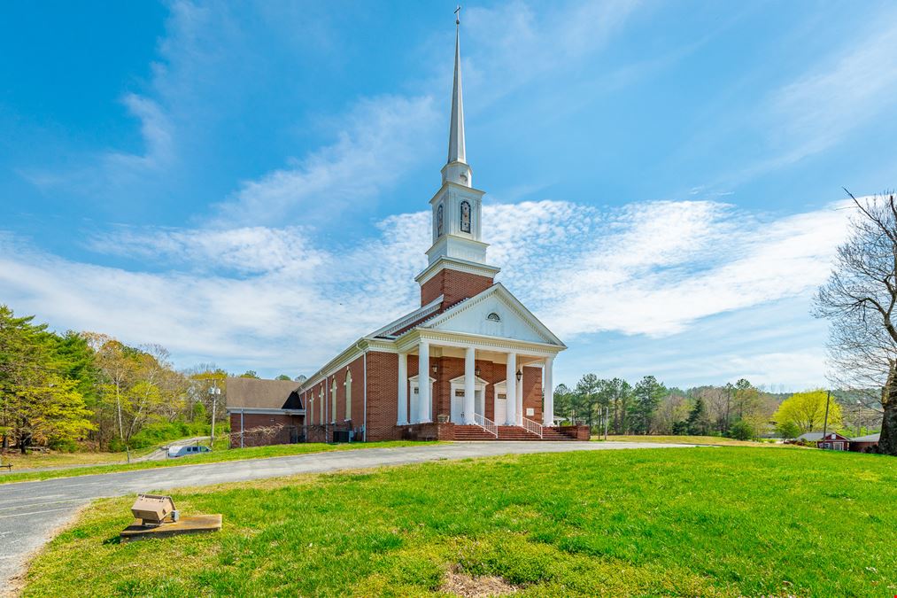 Church (Total 25,136 SF) with Athletic Facility on 6.27 Acres