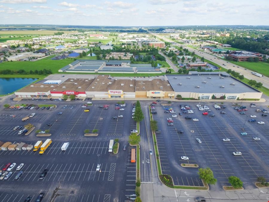 Lloyd Crossing