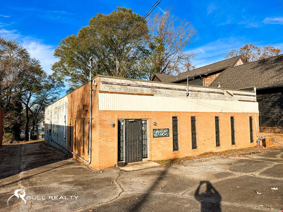 ±3,780 SF Flex Building in Sylvan Neighborhood
