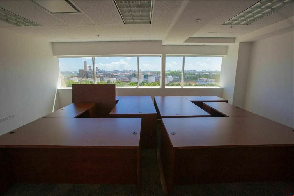 Centro Internacional de Mercadeo I (CIM) – PH Floor Suite 802