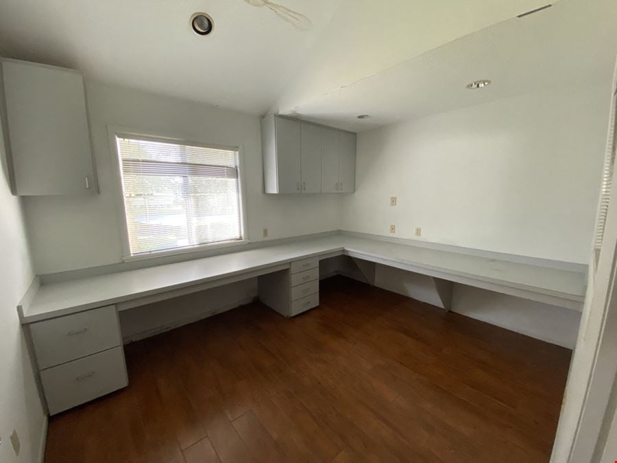 Sugar Creek Medical & Professional Center