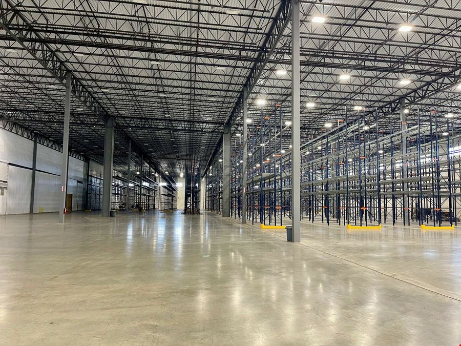 193,771 SF Warehouse Space Available